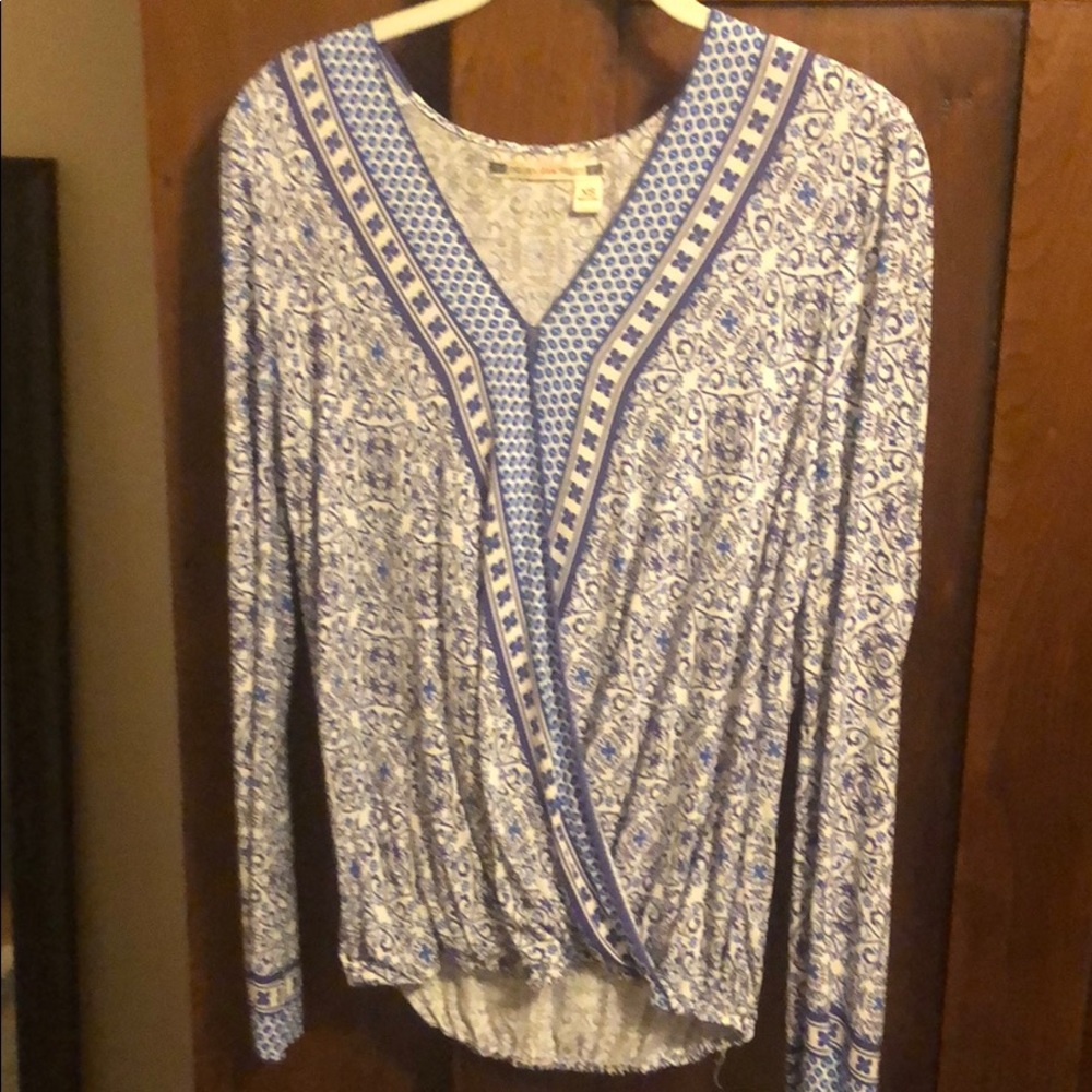 Long sleeve printed top! Hand washed